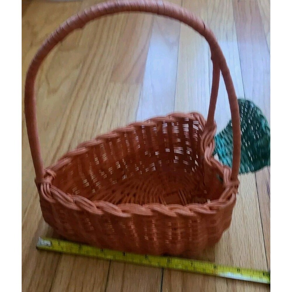 Wicker Carrot BASKET* Carrot Shape ORANGE GREEN *Vtg* MCM* Rare* Cute! - Picture 3 of 14
